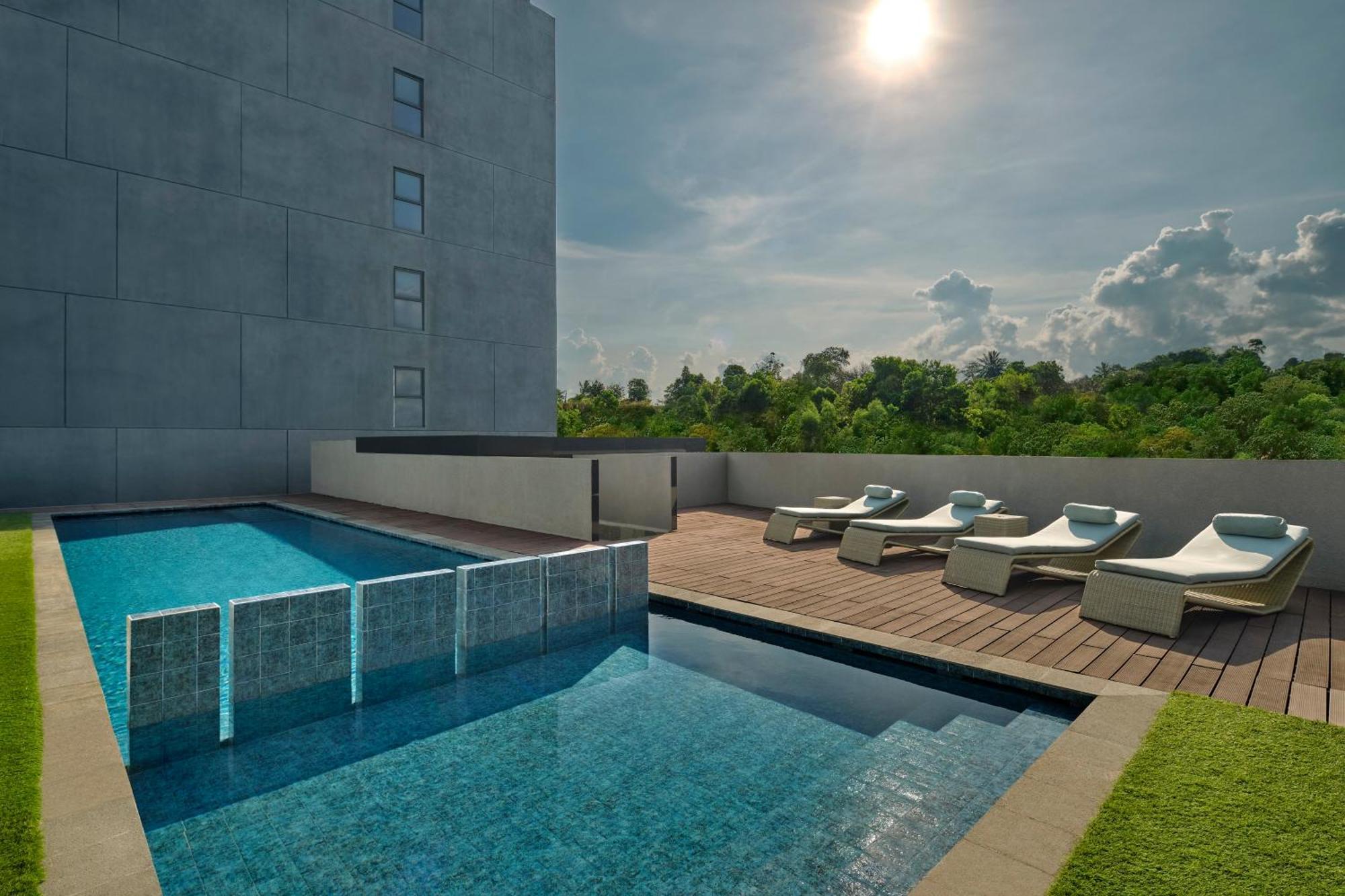 Four Points By Sheraton Balikpapan Exterior photo