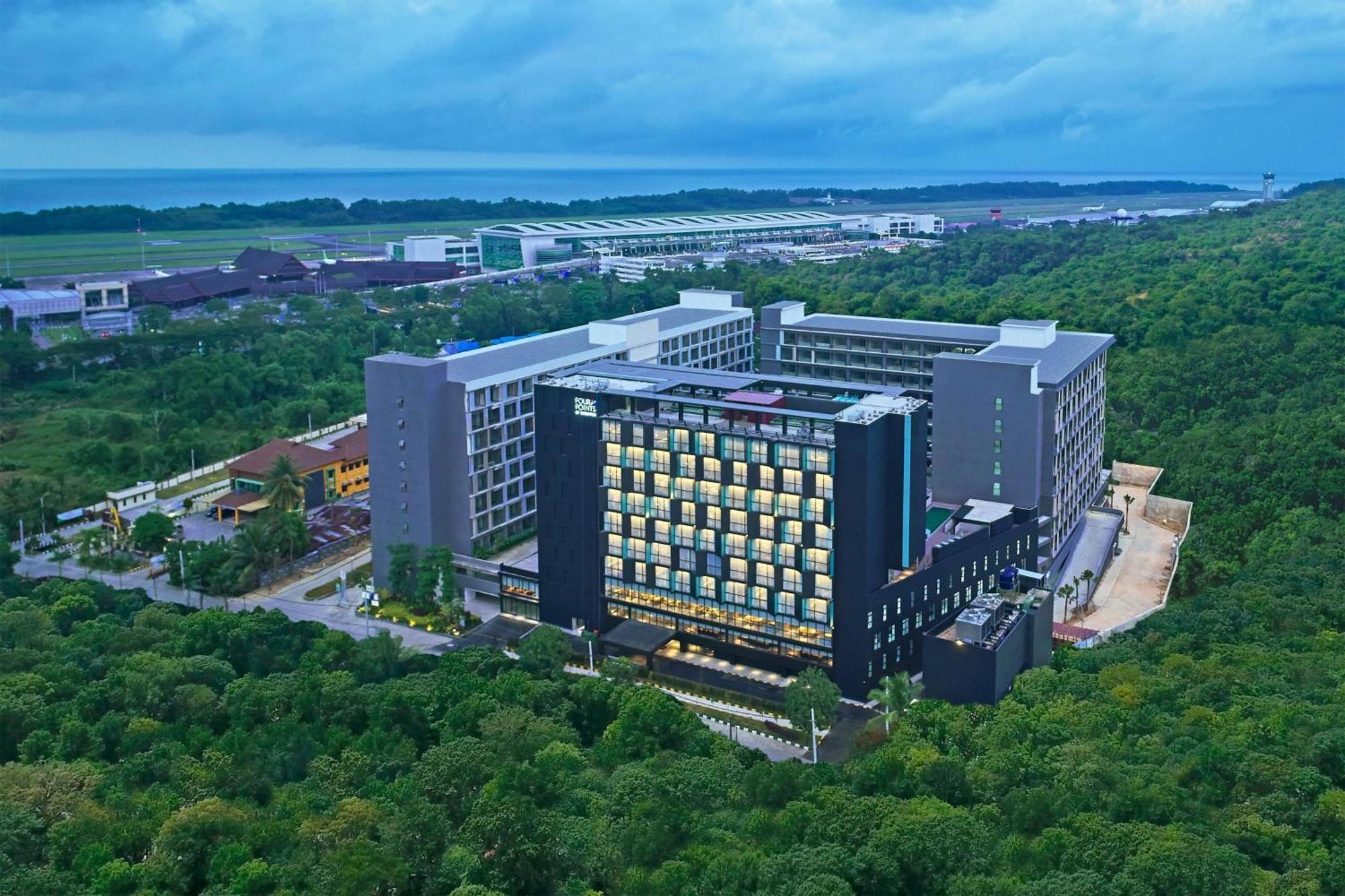 Four Points By Sheraton Balikpapan Exterior photo